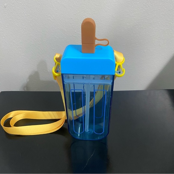 290 ML Cute Straw Water Bottle Ice Cream Popsicle Cup With Shoulder Strap Unisex - Picture 1 of 6
